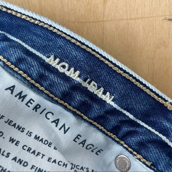 American Eagle Mom Pinstripe High Rise Jeans 2 - Picture 7 of 9